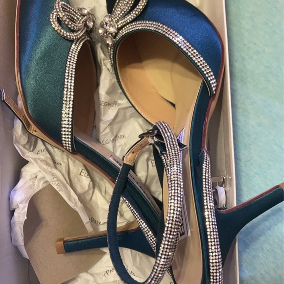 Green Women's Heels with Rhinestone Bow - Picture 2 of 5